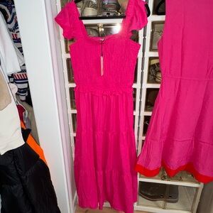 Chic Fuchsia Maxi Dress